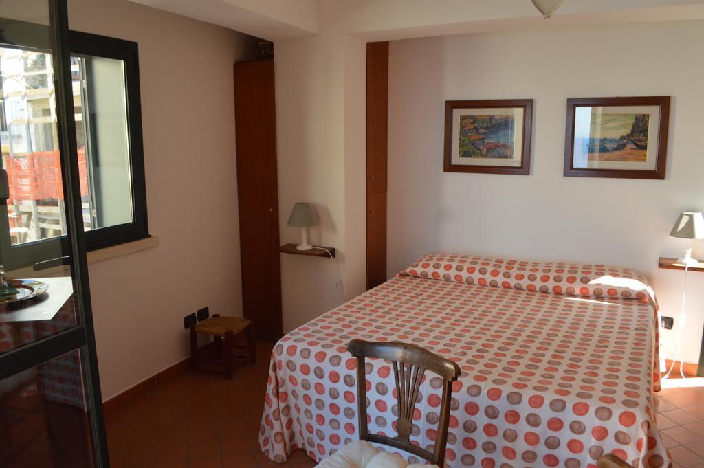 Le Piccole Grotte Bed & Breakfast Scilla Eksteriør bilde