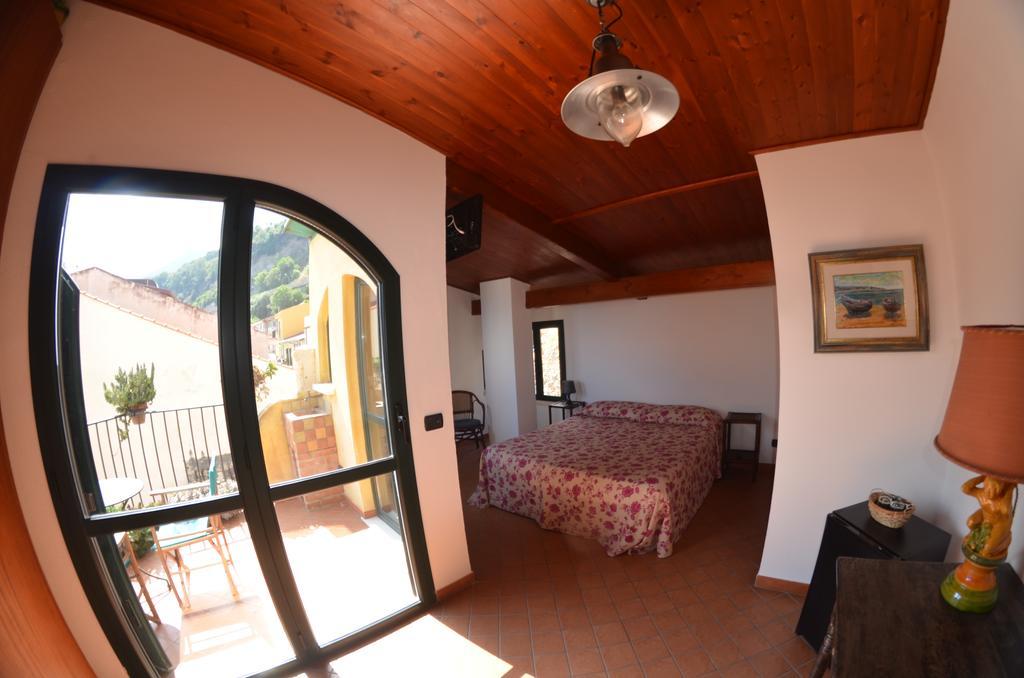 Le Piccole Grotte Bed & Breakfast Scilla Eksteriør bilde