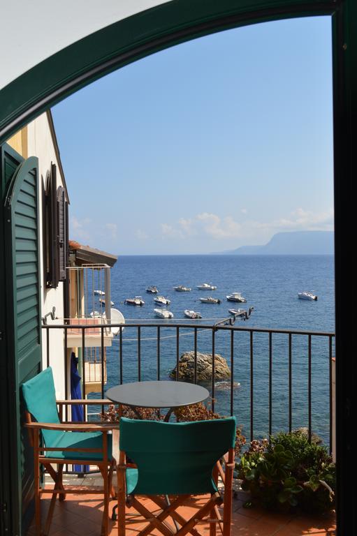 Le Piccole Grotte Bed & Breakfast Scilla Eksteriør bilde