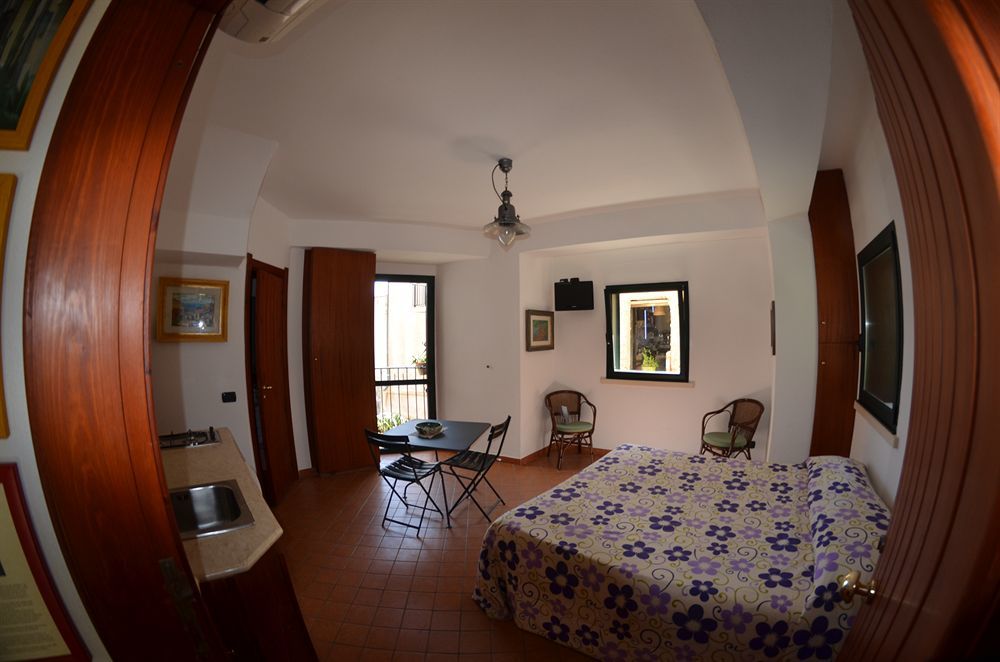 Le Piccole Grotte Bed & Breakfast Scilla Eksteriør bilde