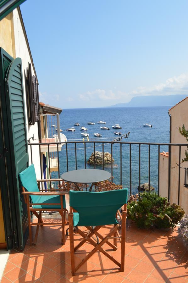 Le Piccole Grotte Bed & Breakfast Scilla Eksteriør bilde