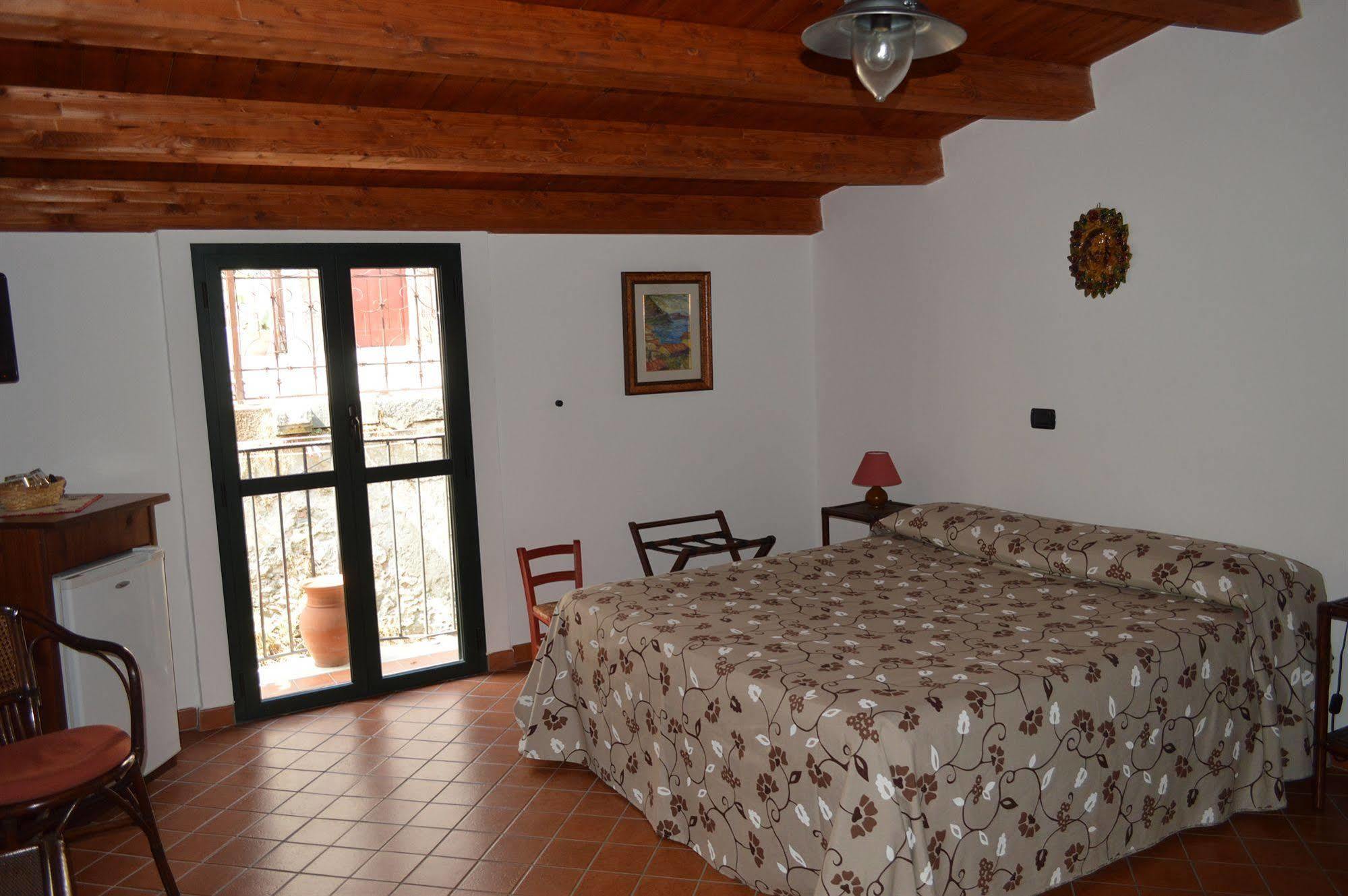 Le Piccole Grotte Bed & Breakfast Scilla Eksteriør bilde
