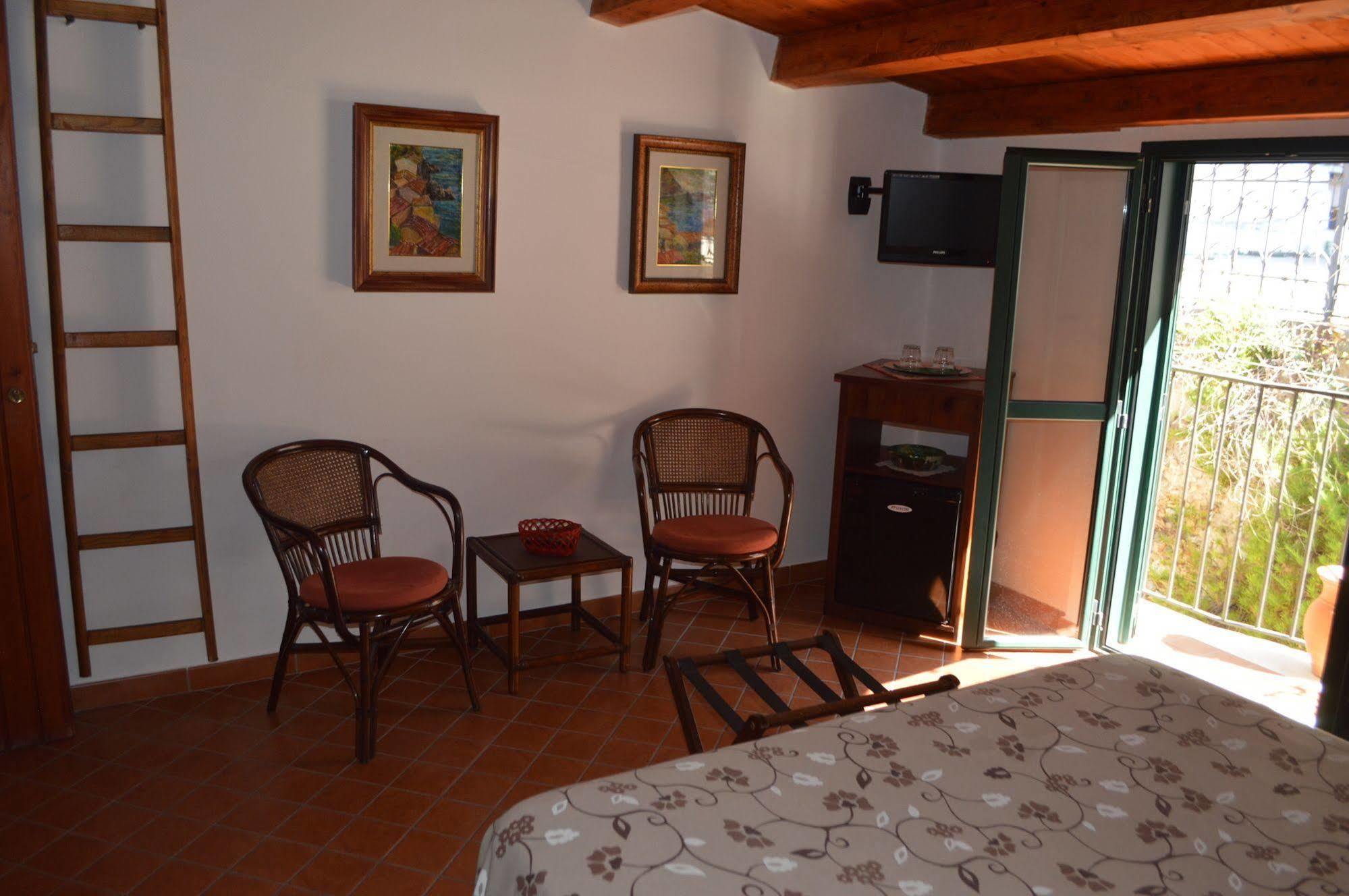 Le Piccole Grotte Bed & Breakfast Scilla Eksteriør bilde