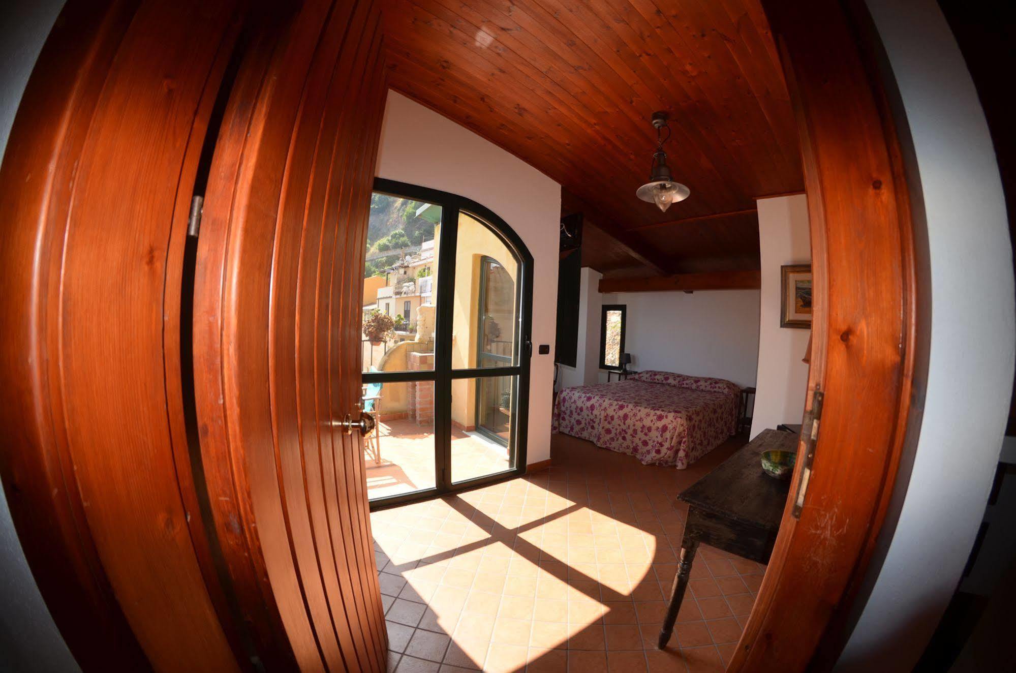Le Piccole Grotte Bed & Breakfast Scilla Eksteriør bilde